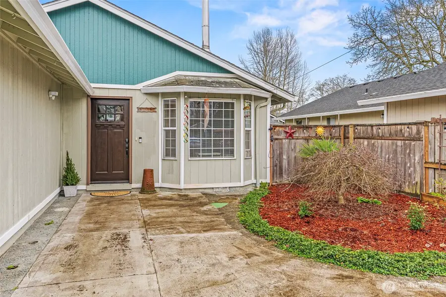 1102 S 11th Avenue, Kelso, WA 98626 - Image #2