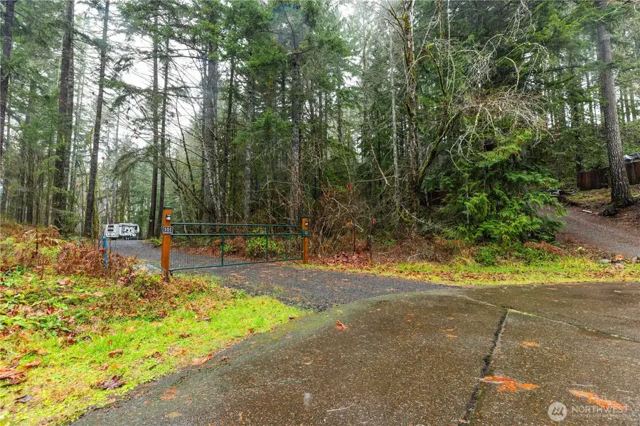 101 N Gadwall Place N #8, Hoodsport, WA 98548 - Image #2