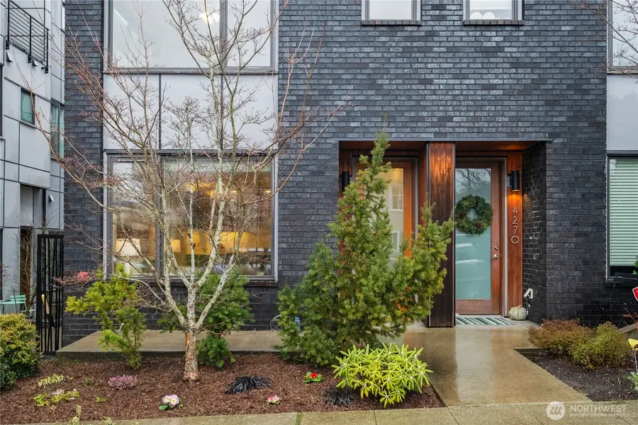 4272 SW Bradford Street, Seattle, WA 98116 - Image #3