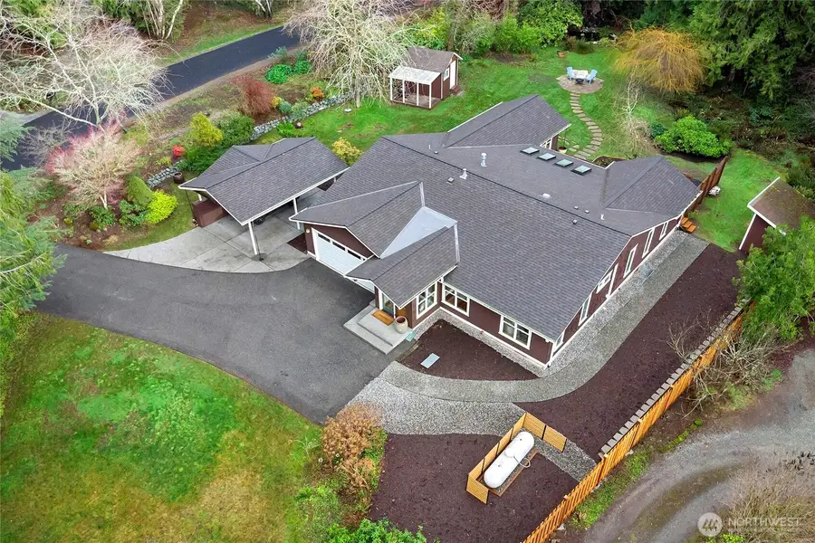 6133 NE Lariat Loop, Bainbridge Island, WA 98110 - Image #2