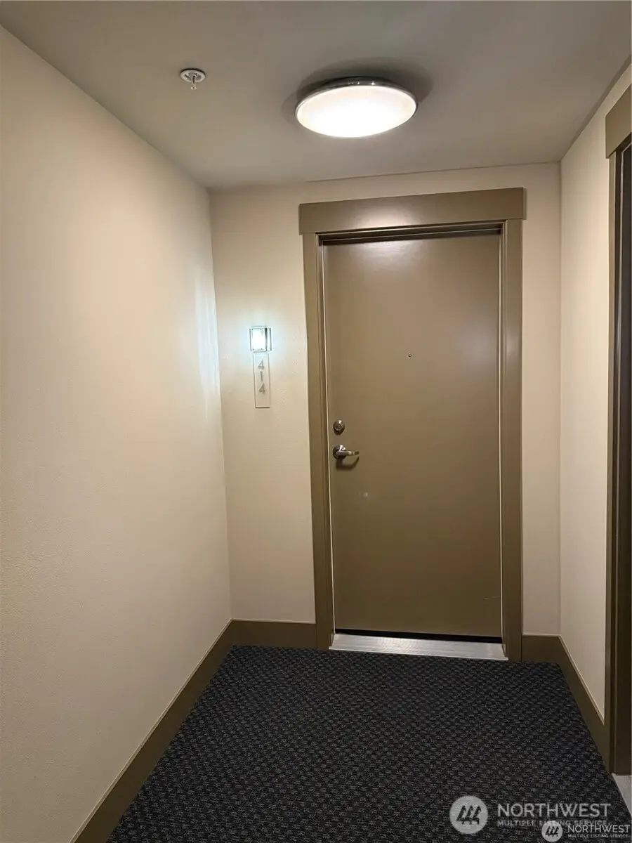 4547 8th Avenue Ne #414, Seattle, WA 98105 - Image #3