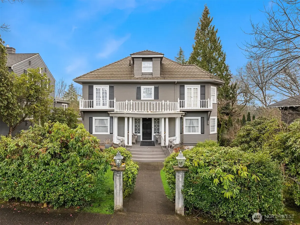 1021 34th Avenue E, Seattle, WA 98112 - #1