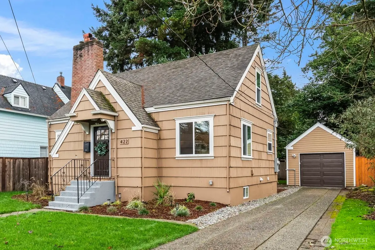 422 8th Avenue Ne, Puyallup, WA 98372 - Image #1