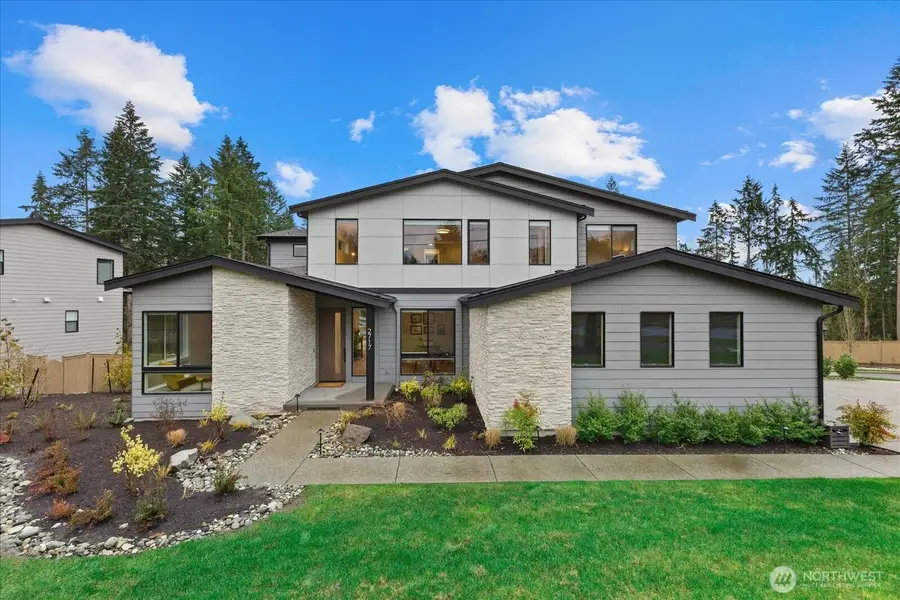 2717 220th Place Sw, Brier, WA 98036 - Image #2