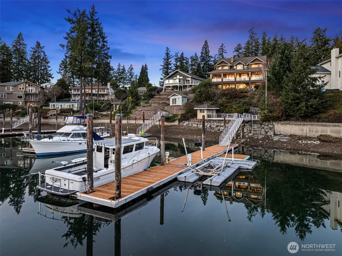 283 Shorewood Ct, Fox Island, WA 98333 - Image #1