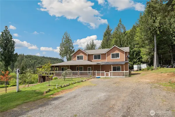 1407 Slide Creek Road, Longview, WA 98632