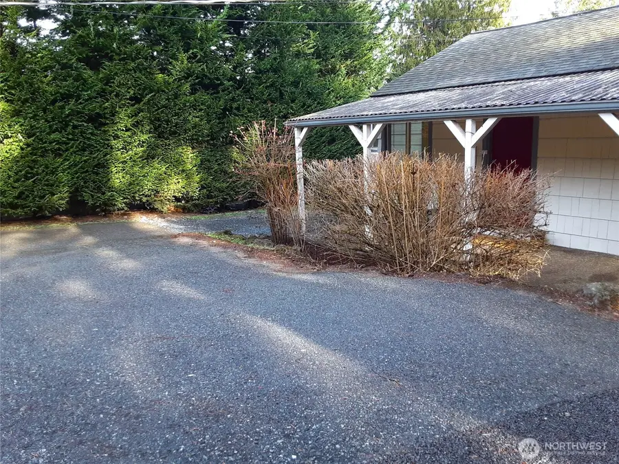 19028 15th Avenue Ne, Shoreline, WA 98155 - Image #3