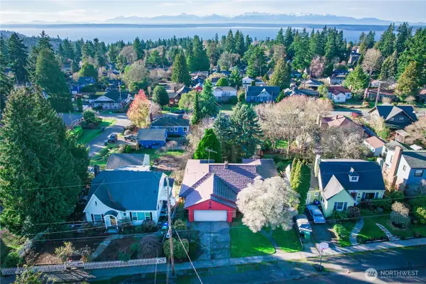 12009 Palatine Avenue N, Seattle, WA 98133