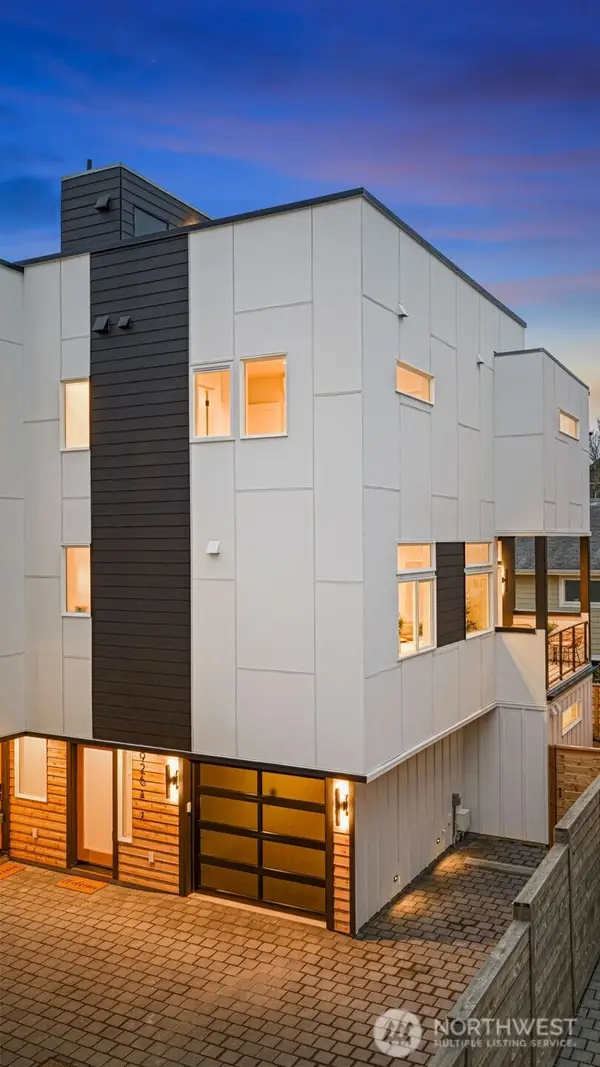 926 NW 57th Street #A, Seattle, WA 98107