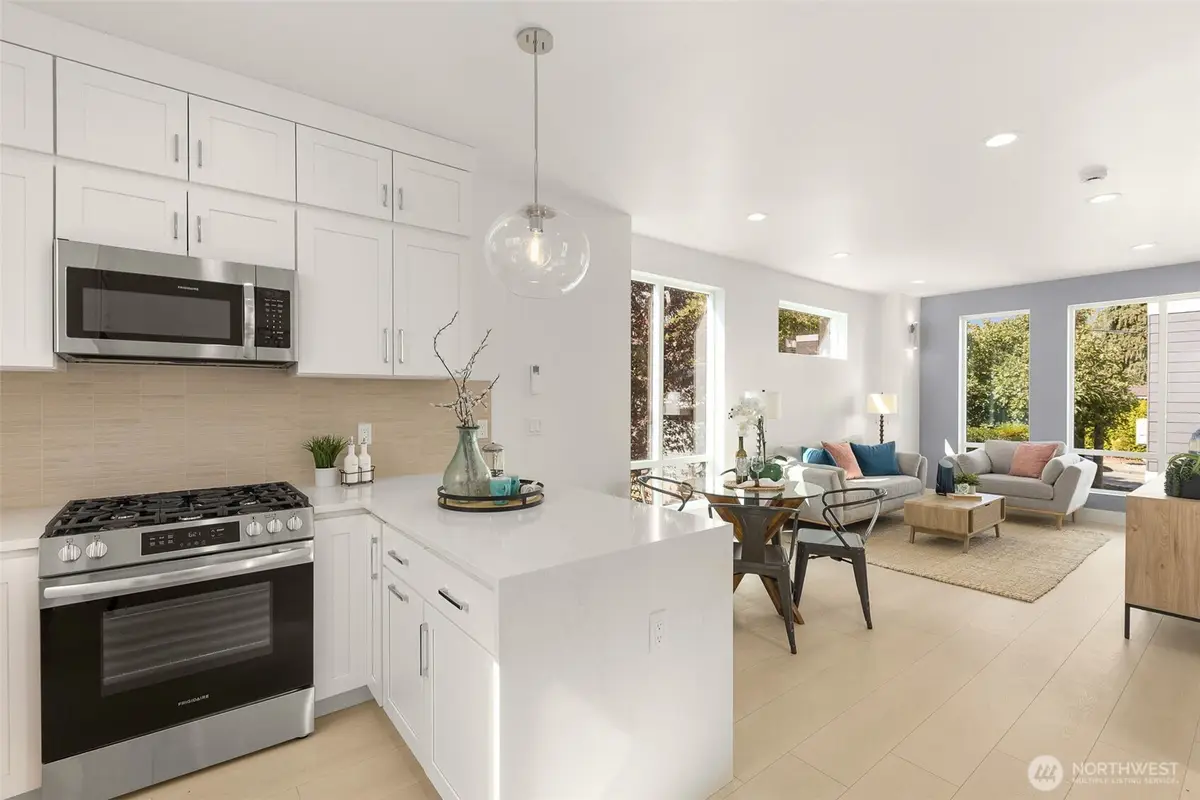 911 N 98th Street #B, Seattle, WA 98103 - Image #1