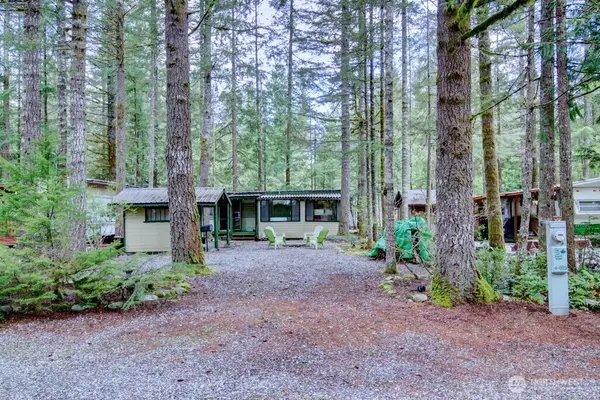 23 Drial Loop, Deming, WA 98244