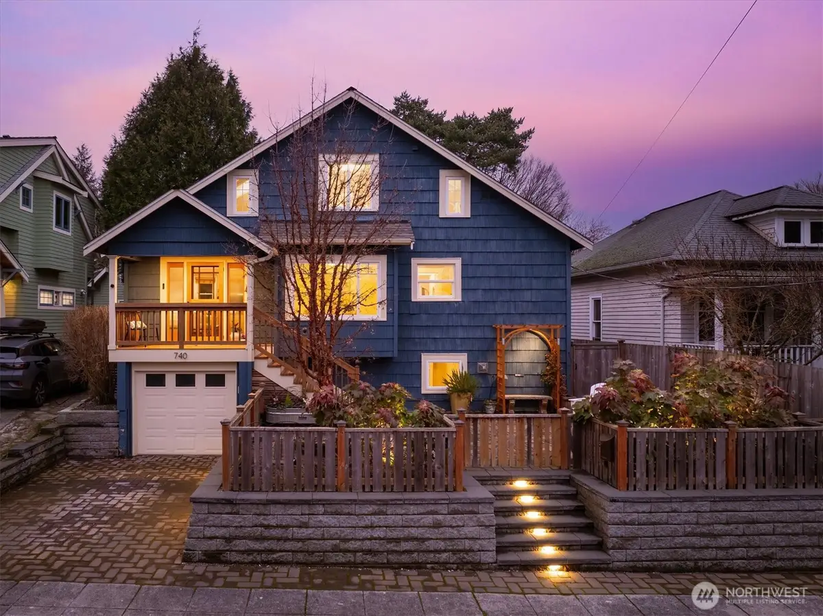 740 N 82nd Street, Seattle, WA 98103 - Image #1