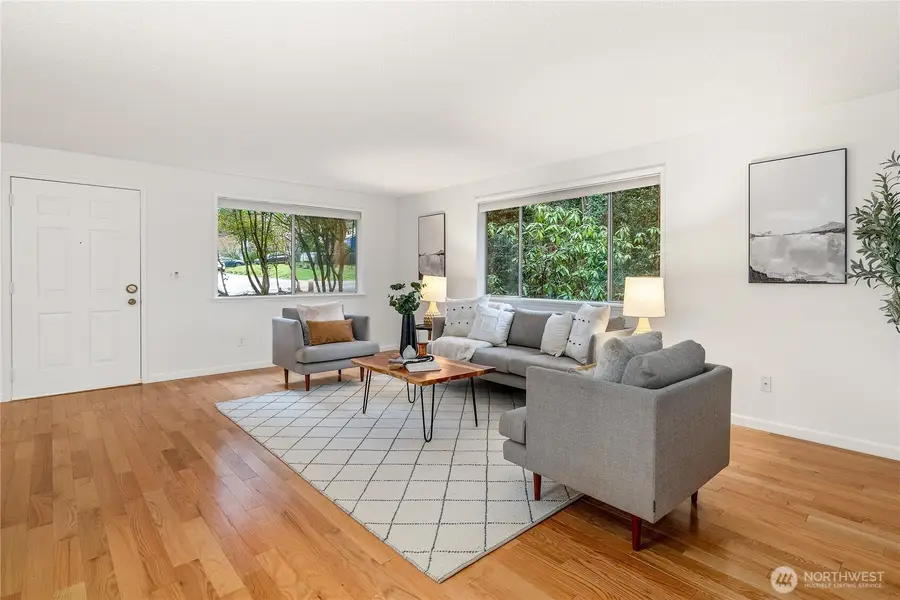 3811 NE 117th St, Seattle, WA 98125 - Image #3