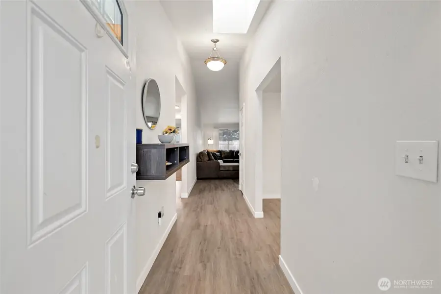 3933 Woodlawn Drive Se, Olympia, WA 98501 - Image #2