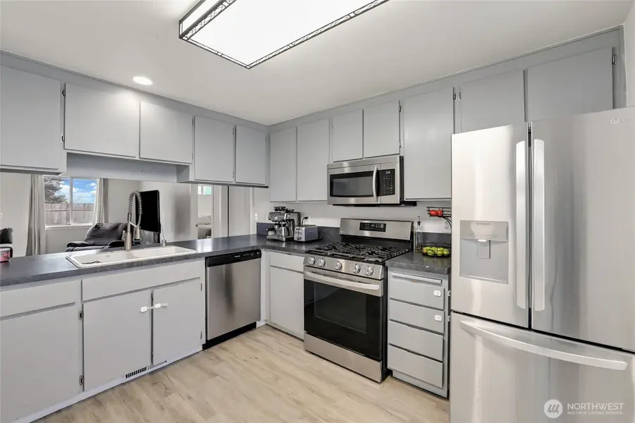 3933 Woodlawn Drive Se, Olympia, WA 98501 - Image #3