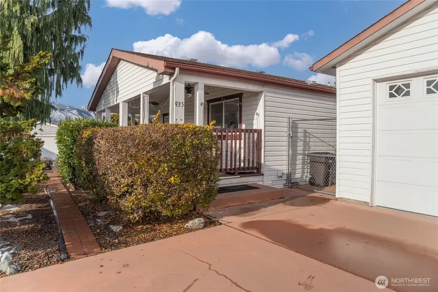 935 Sunrise Drive, Manson, WA 98831 - Image #2