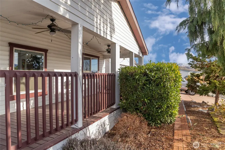 935 Sunrise Drive, Manson, WA 98831 - Image #3