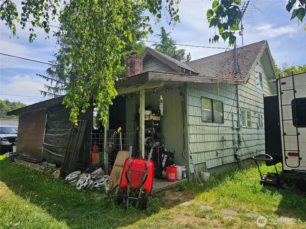 5390 Us Highway 12, Malone Porter, WA 98541 - Image #1