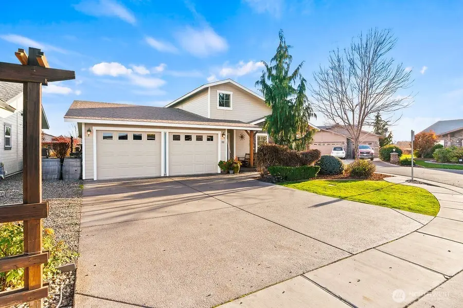 705 Kachess Lane, Zillah, WA 98953 - Image #2