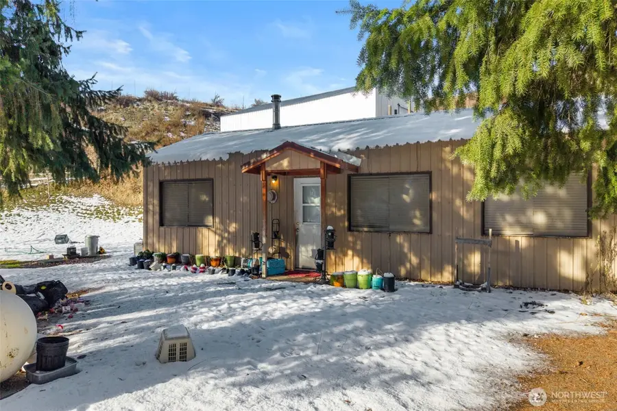 762 Boyd Loop Road, Manson, WA 98831 - Image #3