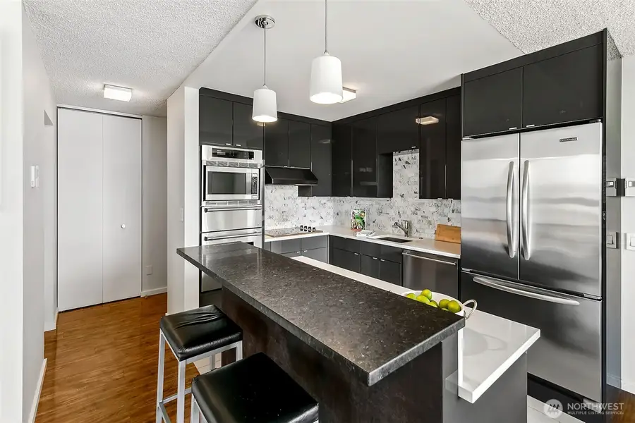 1120 8th Avenue #1701, Seattle, WA 98101 - Image #2