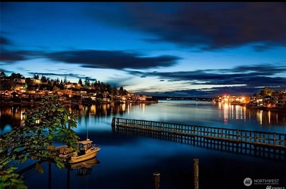 3510 W Commodore Way, Seattle, WA 98199 - Image #1