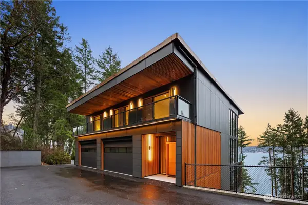 107 27th Avenue Nw, Gig Harbor, WA 98335