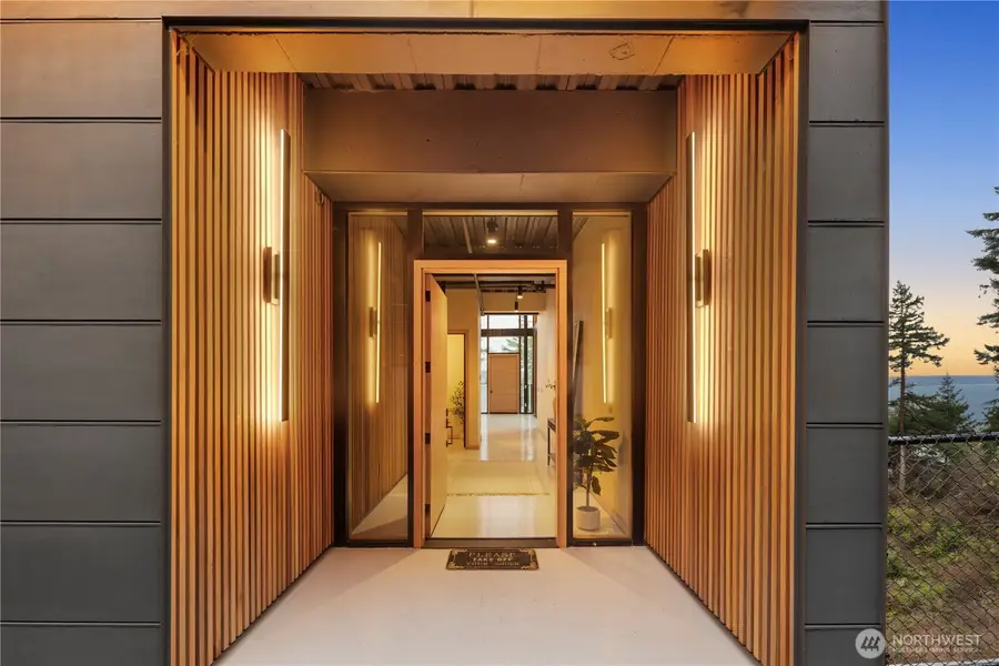 107 27th Avenue Nw, Gig Harbor, WA 98335 - Image #2