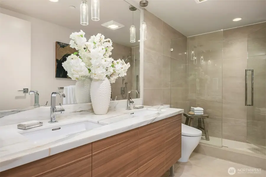 588 Bell Street #2502S, Seattle, WA 98121 - Image #3