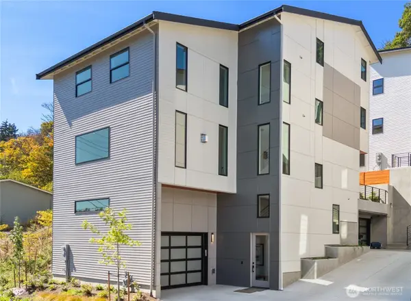 5244 23rd Avenue Sw, Seattle, WA 98106