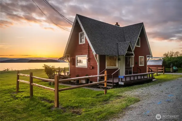 12312 Seabird Lane, Mount Vernon, WA 98273
