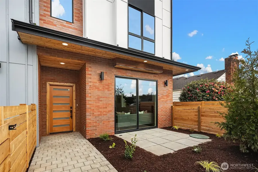 8018 24th Avenue Nw, Seattle, WA 98117 - Image #3