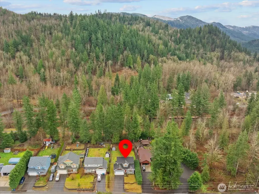 35506 Veazie Cumberland Road Se, Enumclaw, WA 98022 - Image #2