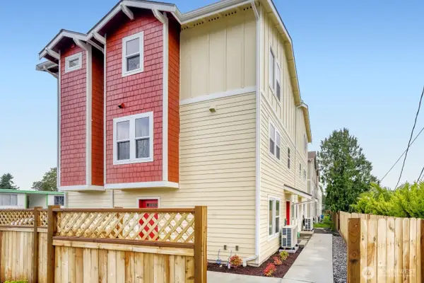 3403 S 144th Lane, Tukwila, WA 98168