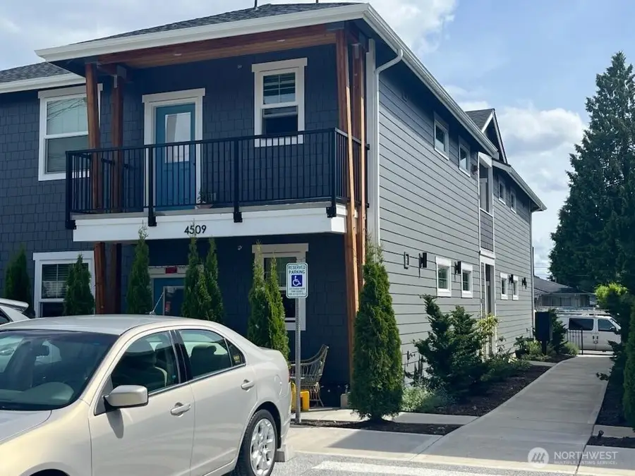 4501 6th Ave, Tacoma, WA 98406 - Image #2