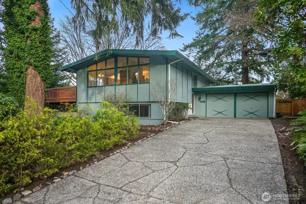 7426 139th Place Ne, Redmond, WA 98052