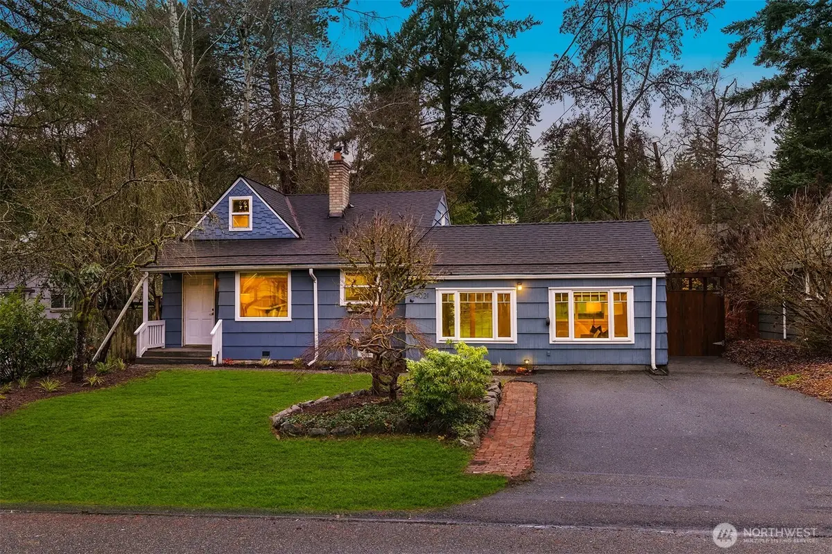 14021 27th Avenue Ne, Seattle, WA 98125 - Image #1