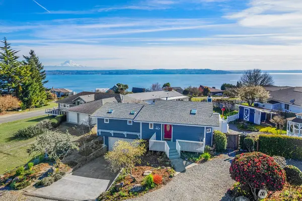 7613 SW 258th Court, Vashon, WA 98070