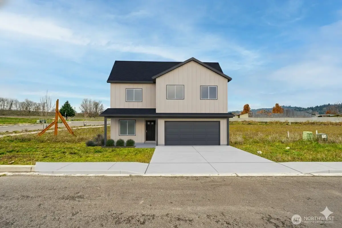 2001 Henderson Way, Longview, WA 98632 - Image #1