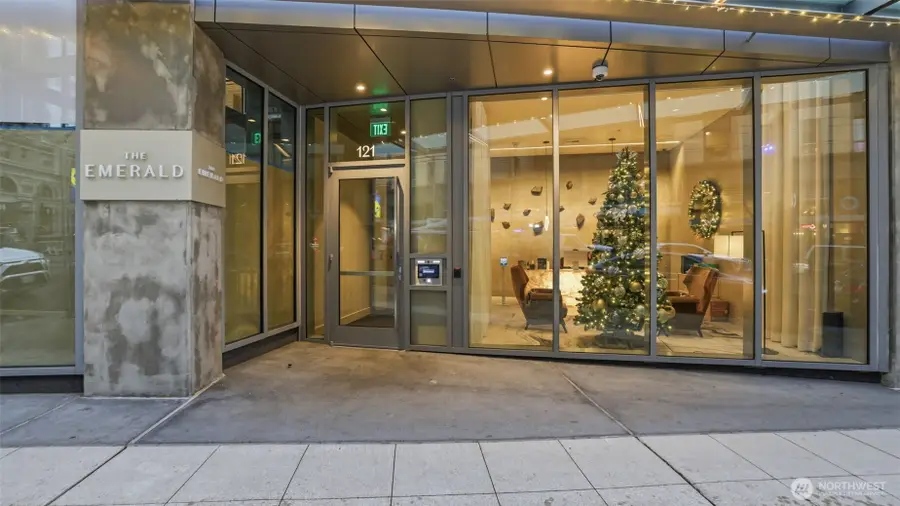 121 Stewart Street #905, Seattle, WA 98101 - Image #2