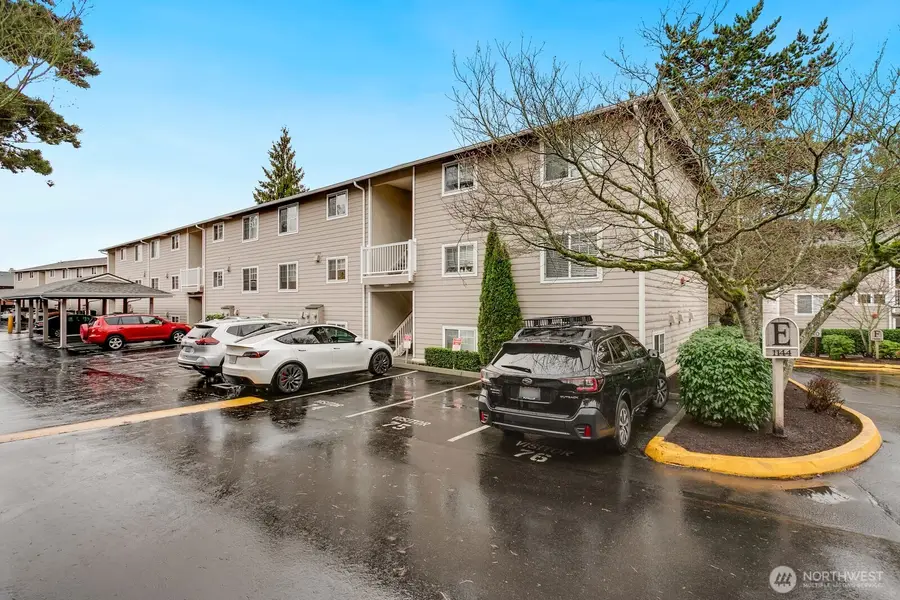1144 N 198th Street #E-204, Seattle, WA 98133 - Image #3