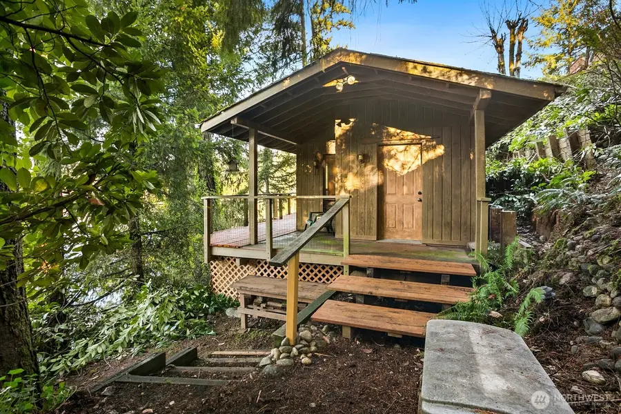 23012 SE Lake Wilderness Drive S, Maple Valley, WA 98038 - Image #3