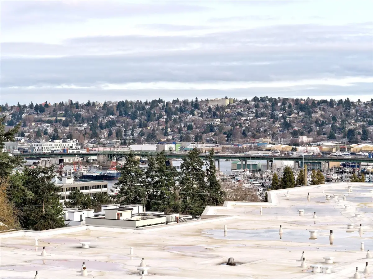 3700 25th Place W #202, Seattle, WA 98199 - Image #1