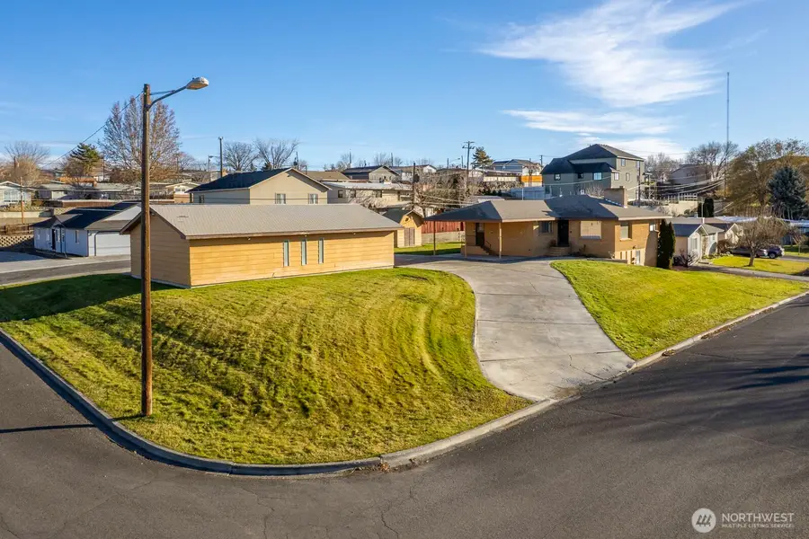 1133 Ashley, Moses Lake, WA 98837 - Image #2