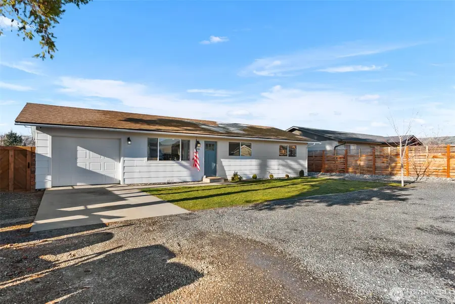 308 S Jackson, East Wenatchee, WA 98802 - Image #2