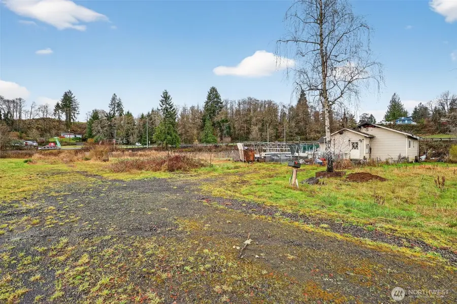 217 Bradford Street, Raymond, WA 98577 - Image #2
