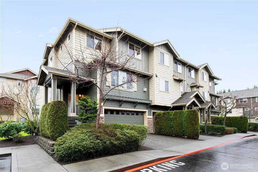 320 Chelan Place Ne #H1, Renton, WA 98059 - Image #2