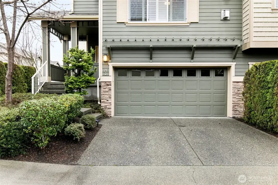 320 Chelan Place Ne #H1, Renton, WA 98059 - Image #3