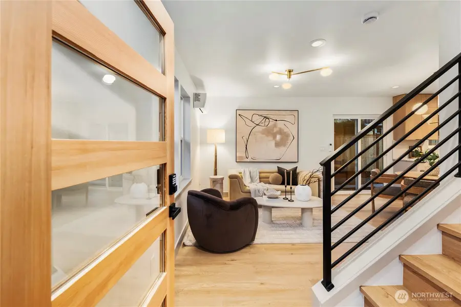 815 26th Avenue #B, Seattle, WA 98122 - Image #2