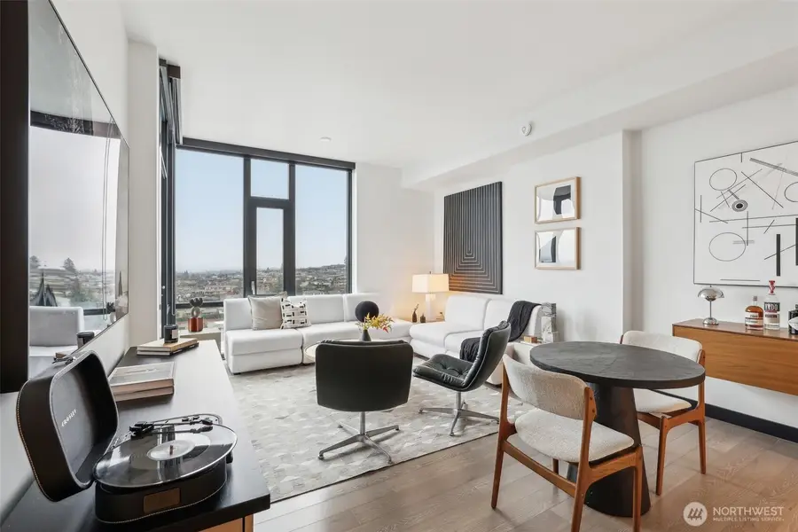 889 Avenue Square Ne #703, Bellevue, WA 98004 - Image #2